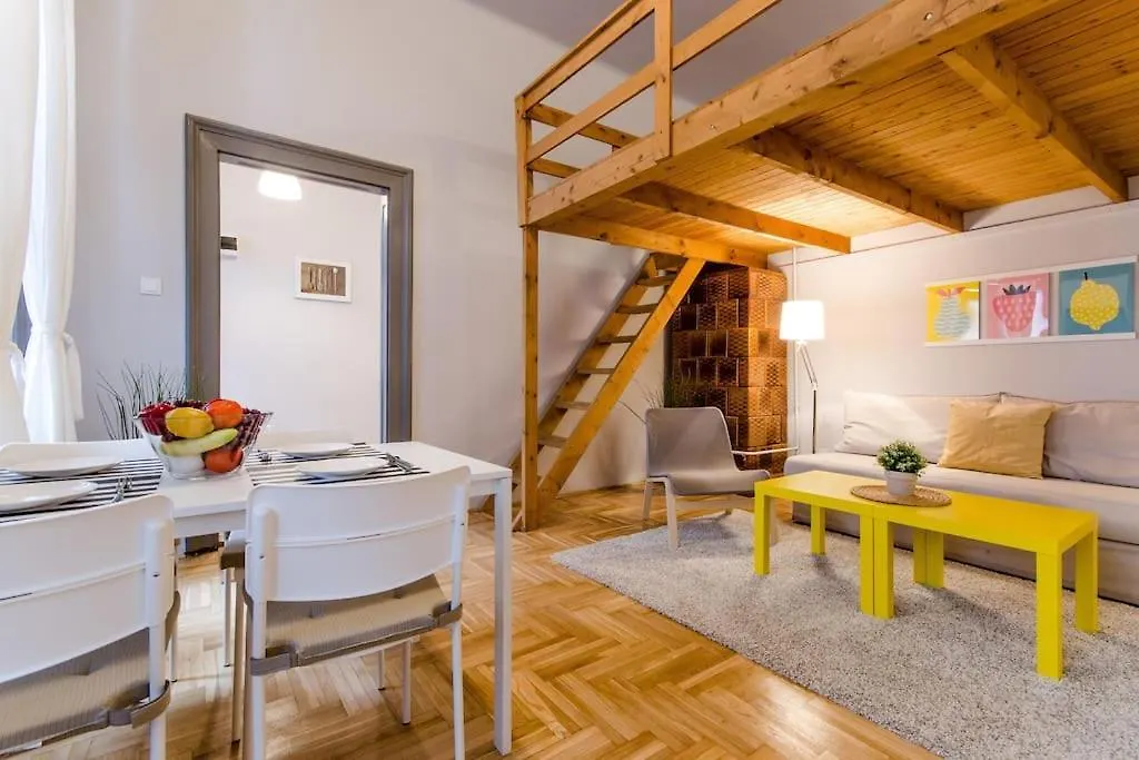 Sunset Studio. Apartment Budapest 0*,